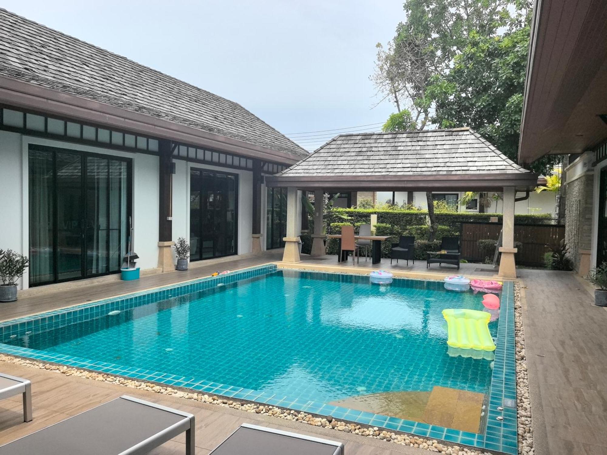 Phuket Meet Holiday Hotel 普吉岛相遇花园度假酒店 Rawai Exterior photo