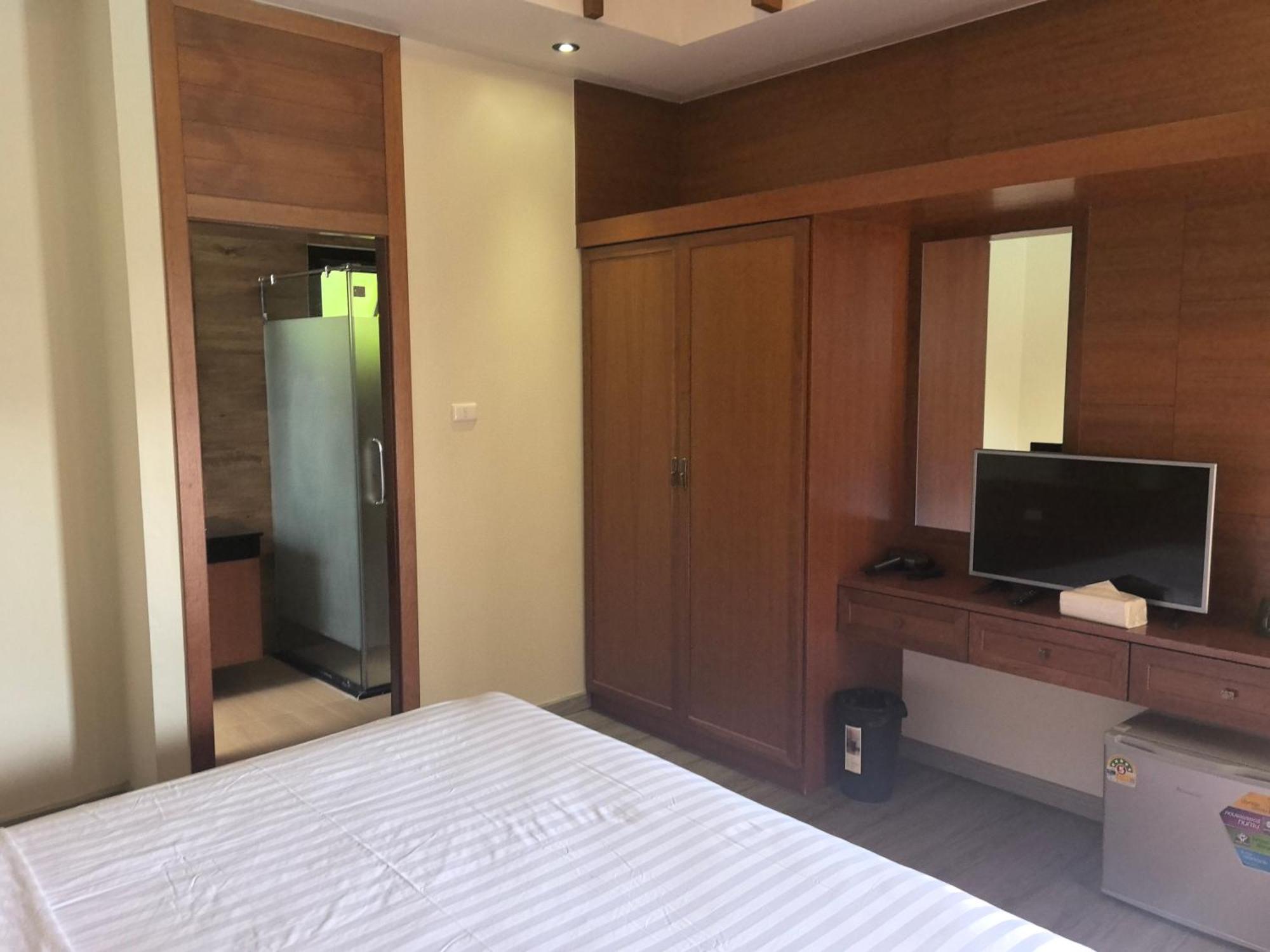Phuket Meet Holiday Hotel 普吉岛相遇花园度假酒店 Rawai Exterior photo