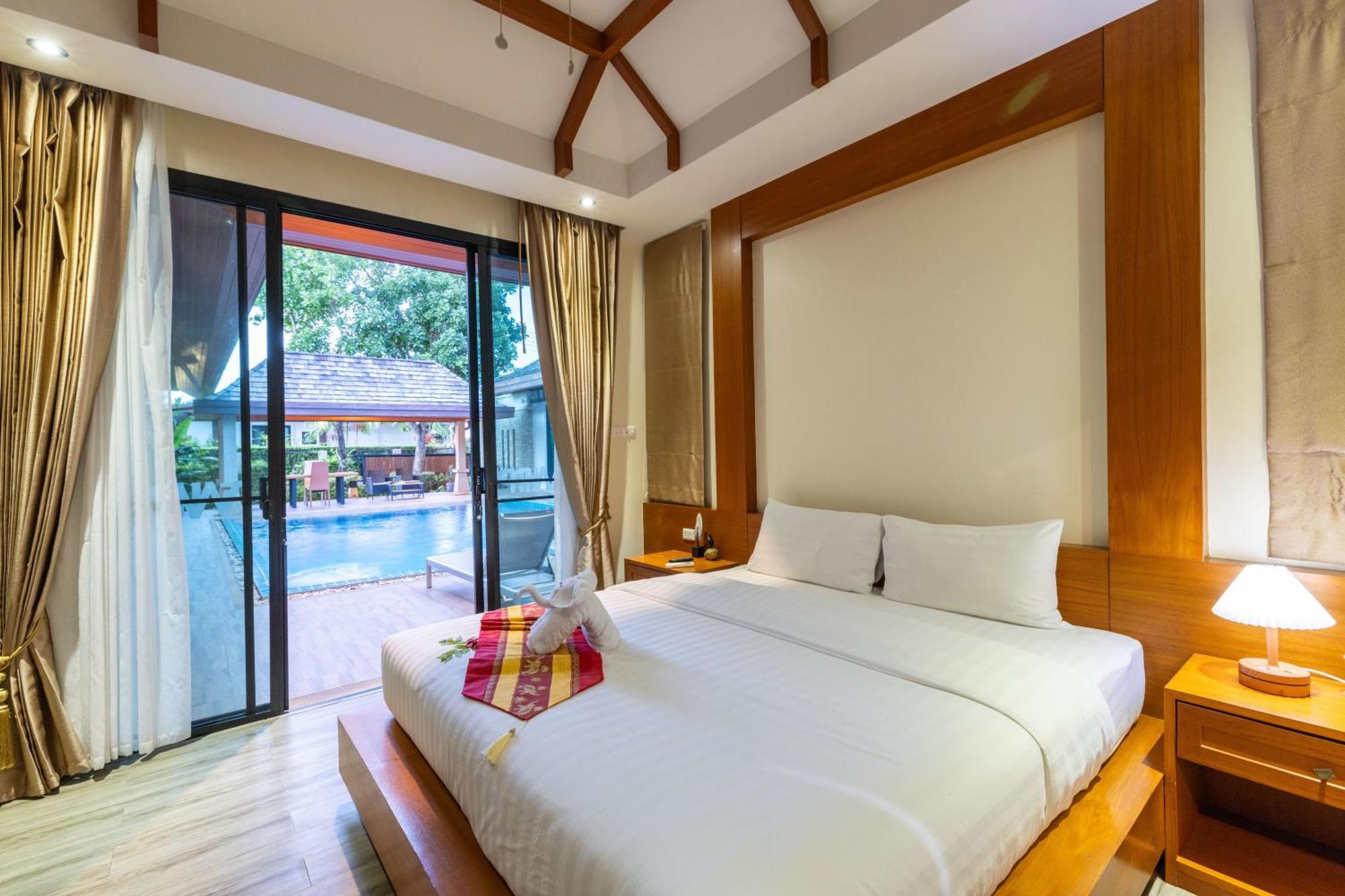 Phuket Meet Holiday Hotel 普吉岛相遇花园度假酒店 Rawai Exterior photo