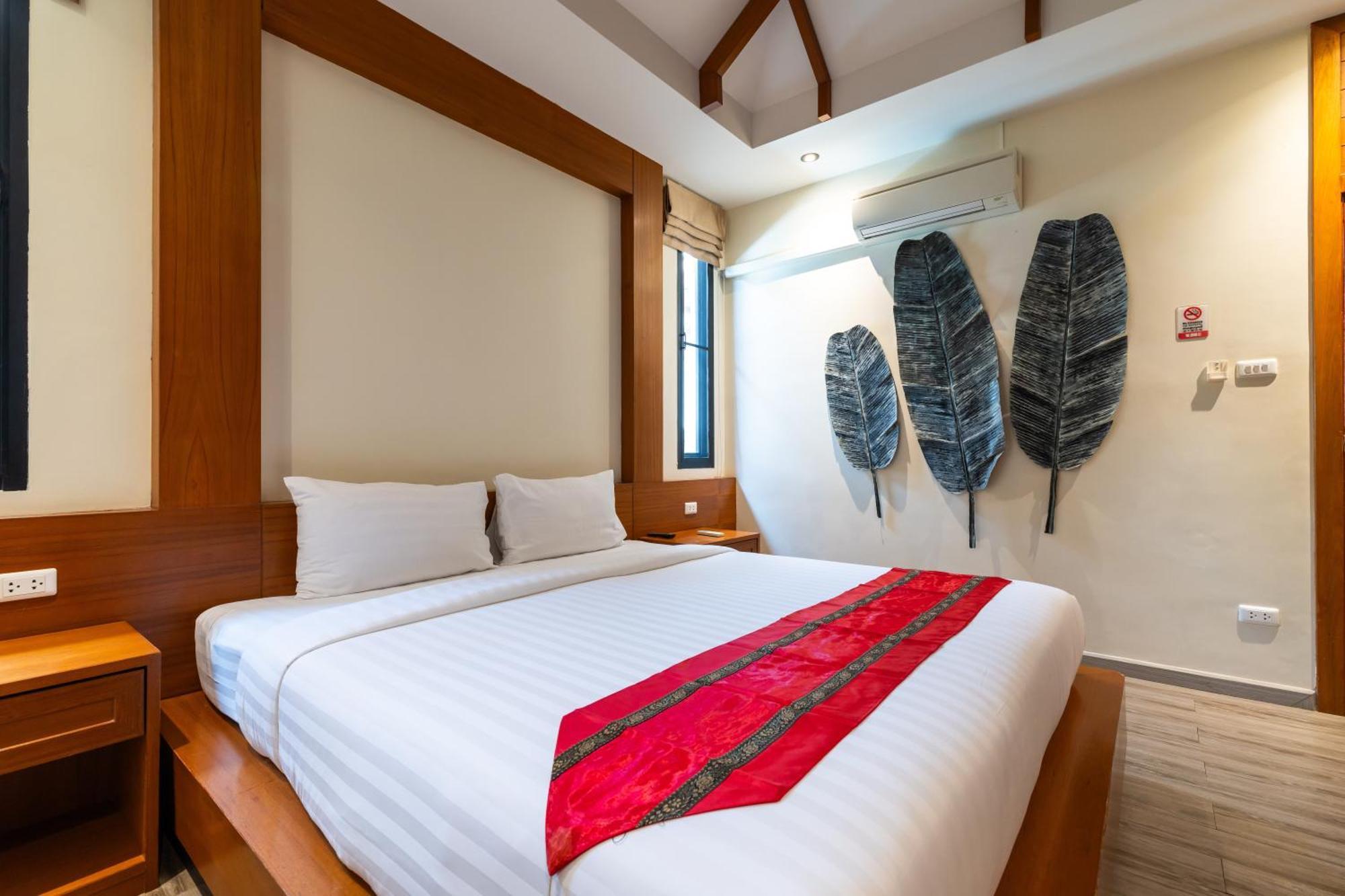 Phuket Meet Holiday Hotel 普吉岛相遇花园度假酒店 Rawai Exterior photo