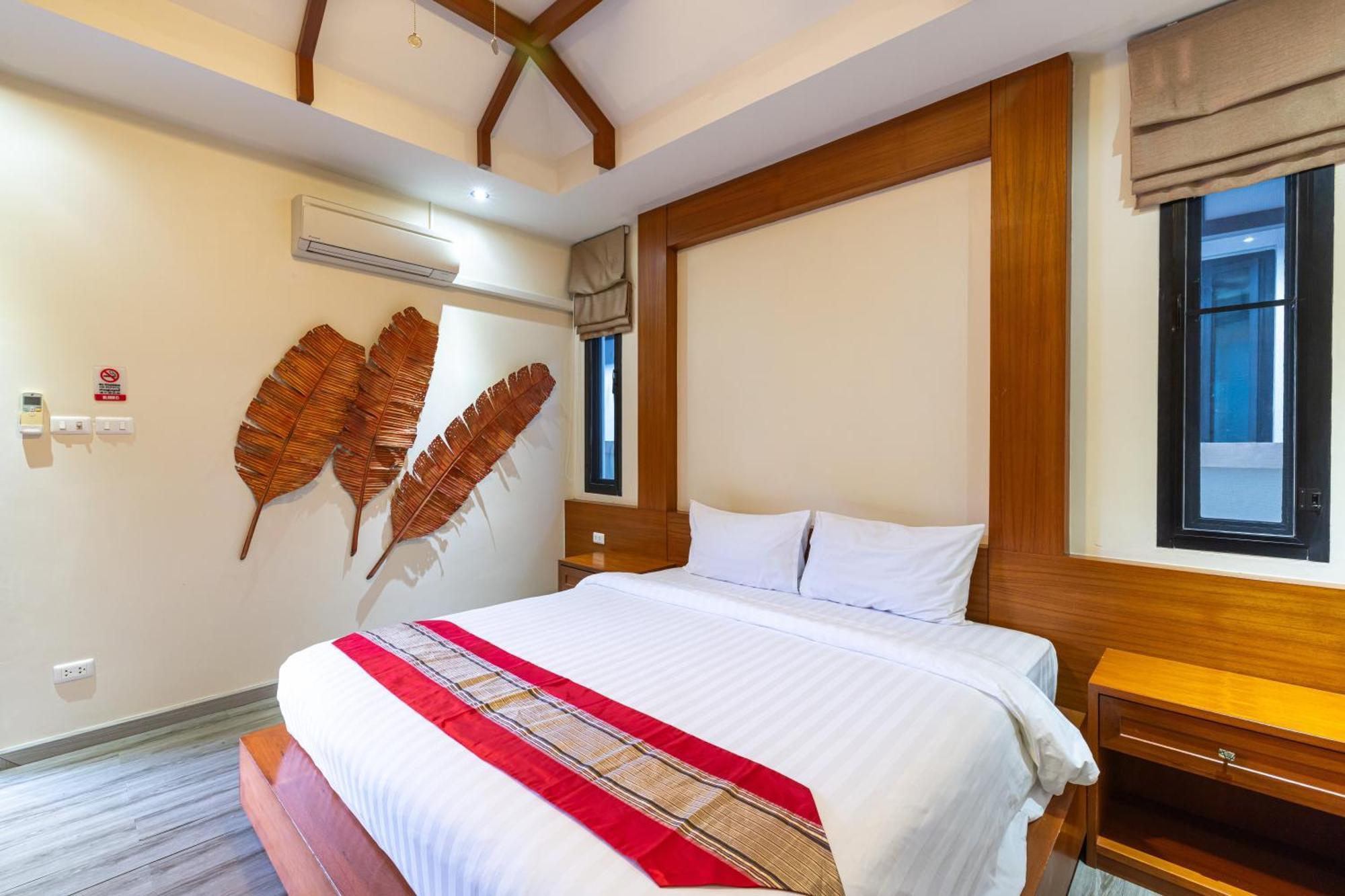 Phuket Meet Holiday Hotel 普吉岛相遇花园度假酒店 Rawai Exterior photo